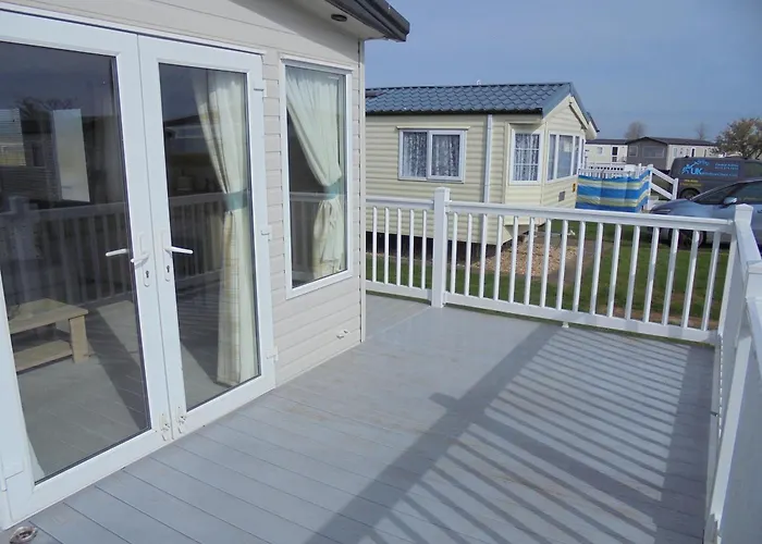 Kingfisher Windermere 6 Berth, Enclosed Veranda, Close To Site Shop