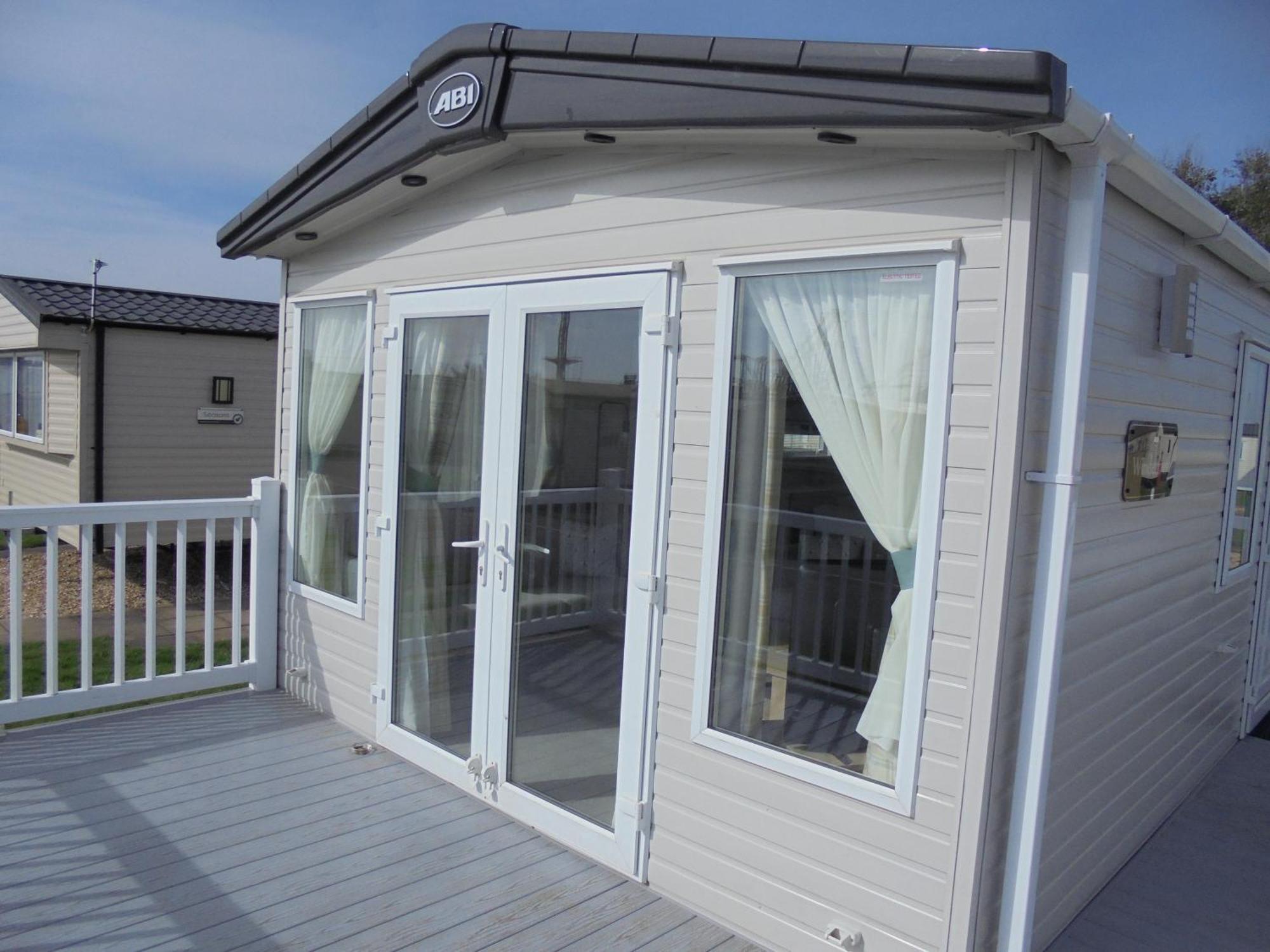 Kingfisher Windermere 6 Berth, Enclosed Veranda, Close To Site Shop Ingoldmells