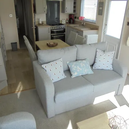 Kingfisher Windermere 6 Berth, Enclosed Veranda, Close To Site Shop Ingoldmells Exterior photo