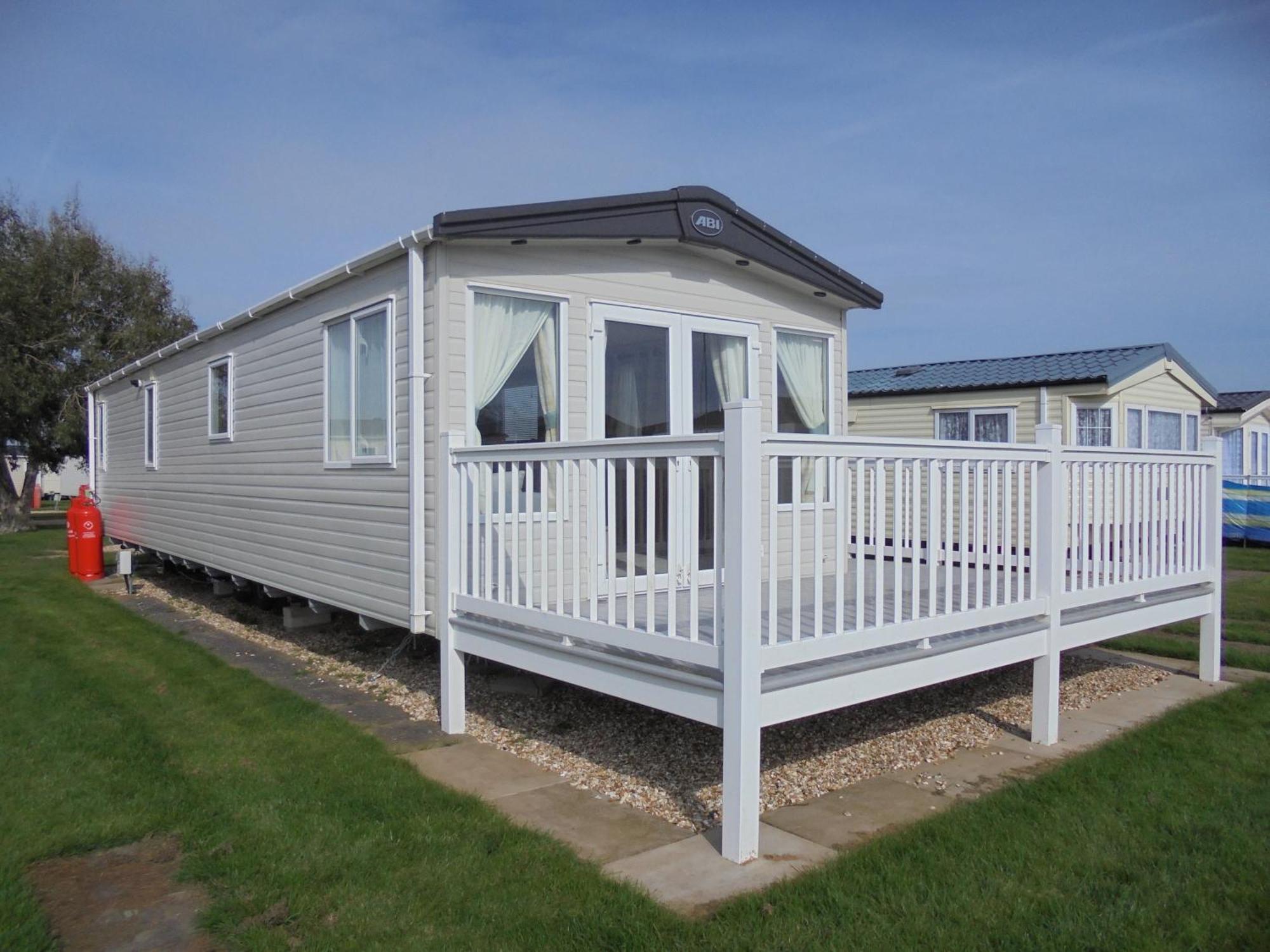 Kingfisher Windermere 6 Berth, Enclosed Veranda, Close To Site Shop